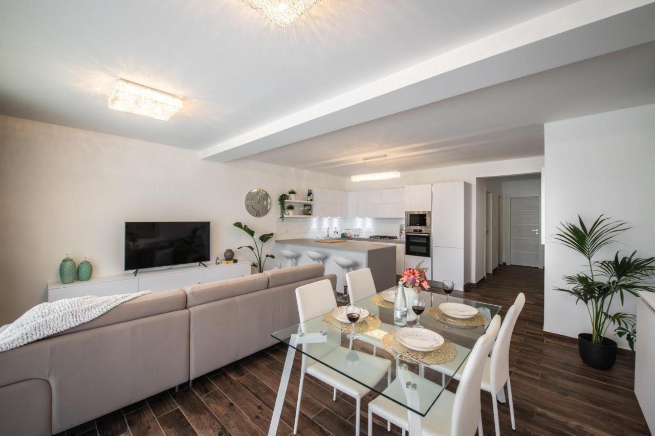 Electra Residence - Luxury Central Beachview Apartment Marsalforn Eksteriør bilde